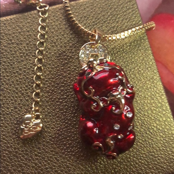 Betsey Johnson Chinese Foo dog Pig Red Gold NWT - Picture 6 of 8